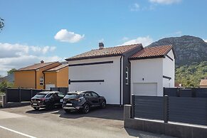 Pool House Beba Tribalj Lake