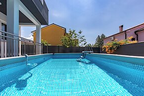 Pool House Beba Tribalj Lake