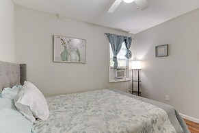 Walk to Beach: Cozy Unit in Galveston!