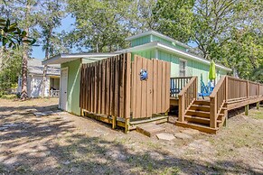 North Carolina Abode - Deck & Grill, Walk to Beach