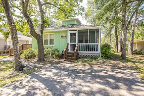 North Carolina Abode - Deck & Grill, Walk to Beach