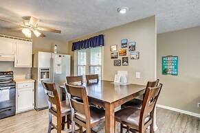 North Carolina Abode - Deck & Grill, Walk to Beach