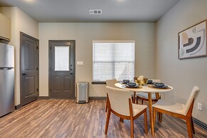 Newly Built 'corner Hideaway' 3 Mi to Texas A & M