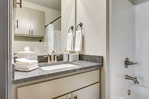 Newly Built 'corner Hideaway' 3 Mi to Texas A & M