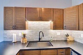 6 Mi to Winter Park: Mtn-view Condo w/ Balcony!