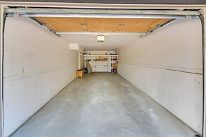 6 Mi to Winter Park: Mtn-view Condo w/ Balcony!