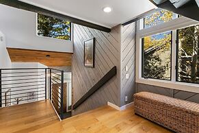 98 Ridgepoint 4 Bedroom Condo by RedAwning