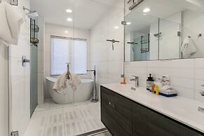 98 Ridgepoint 4 Bedroom Condo by RedAwning