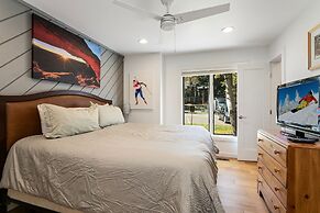 98 Ridgepoint 4 Bedroom Condo by RedAwning