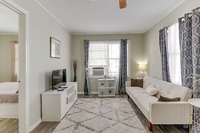 ~ 1 Mi to the Strand: Central Unit in Galveston!