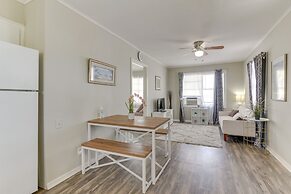 ~ 1 Mi to the Strand: Central Unit in Galveston!
