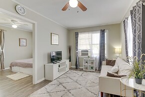 ~ 1 Mi to the Strand: Central Unit in Galveston!