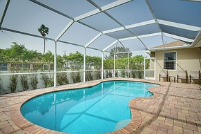Lanai + Pool: Family-friendly Home in Cape Coral