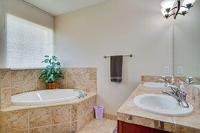 Lanai + Pool: Family-friendly Home in Cape Coral