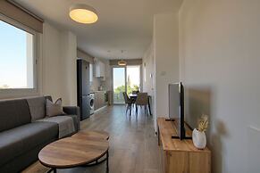 Phaedrus Living Coral Suites Aquatic