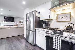 Lovely Dennis Cottage - Walk to Beach!