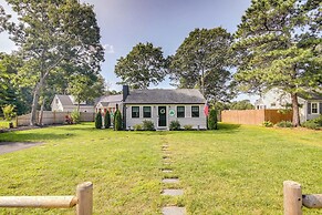 Lovely Dennis Cottage - Walk to Beach!