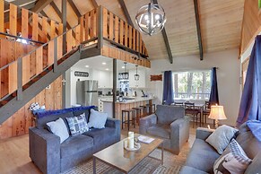 Cabin w/ Deck, Fire Pit & Big Bear Lake Access!