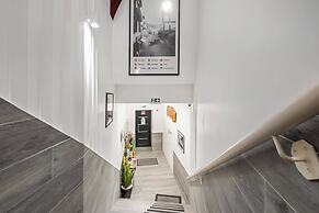 Tanoeiros Residence by An Island Apart
