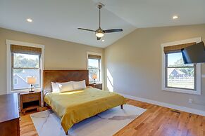 Quiet Weaverville Home w/ Screened-in Porch!