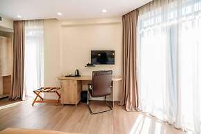 Atrium Boutique Hotel