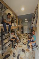 Ventiuna Hotel & Hostel