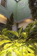 Ventiuna Hotel & Hostel