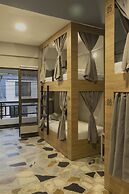 Ventiuna Hotel & Hostel