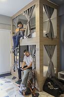 Ventiuna Hotel & Hostel