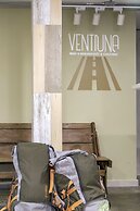 Ventiuna Hotel & Hostel