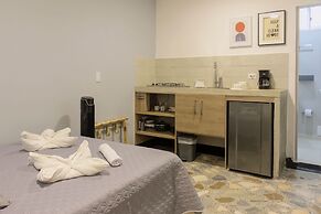 Ventiuna Hotel & Hostel