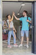 Ventiuna Hotel & Hostel