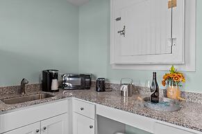 Loggerhead Inn & Suites