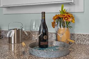 Loggerhead Inn & Suites