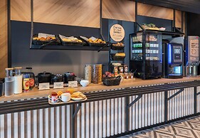 B&B HOTEL Massieux Genay