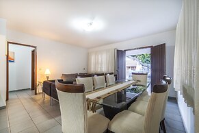 914 - Casa 3 dormitórios para 8 pessoas