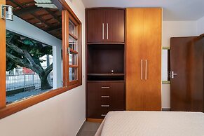 914 - Casa 3 dormitórios para 8 pessoas