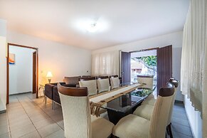 914 - Casa 3 dormitórios para 8 pessoas