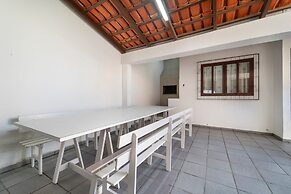 914 - Casa 3 dormitórios para 8 pessoas
