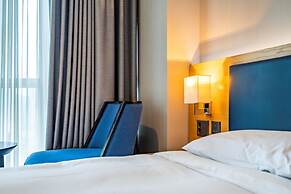 Centum Business Hotel