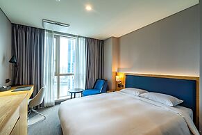 Centum Business Hotel