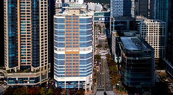 Centum Business Hotel