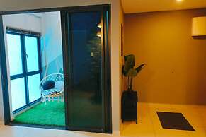 Reizz Residence by Plush