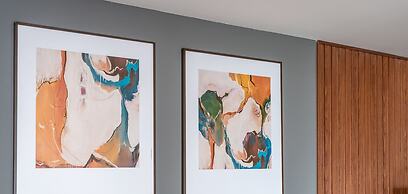 Reizz Residence by Plush