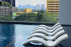 Reizz Residence by Plush