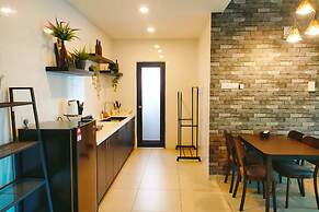 Reizz Residence by Plush