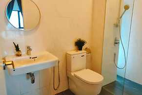 Reizz Residence by Plush