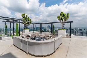 Reizz Residence by Plush