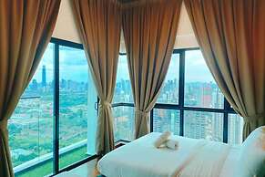 Reizz Residence by Plush