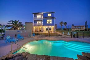 Lost Chancla by Avantstay 5 Min to Beach + Pool